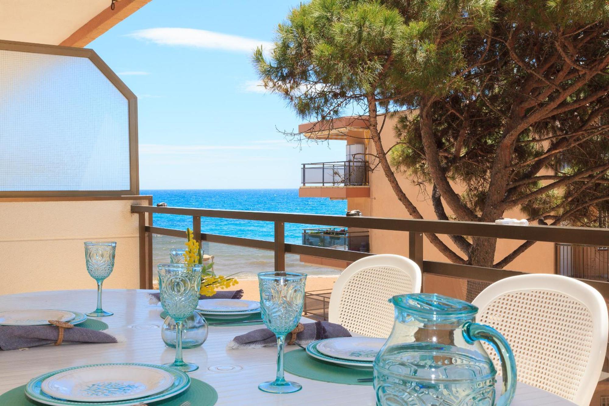 Uhc Txingudi Apartments Cambrils Kültér fotó
